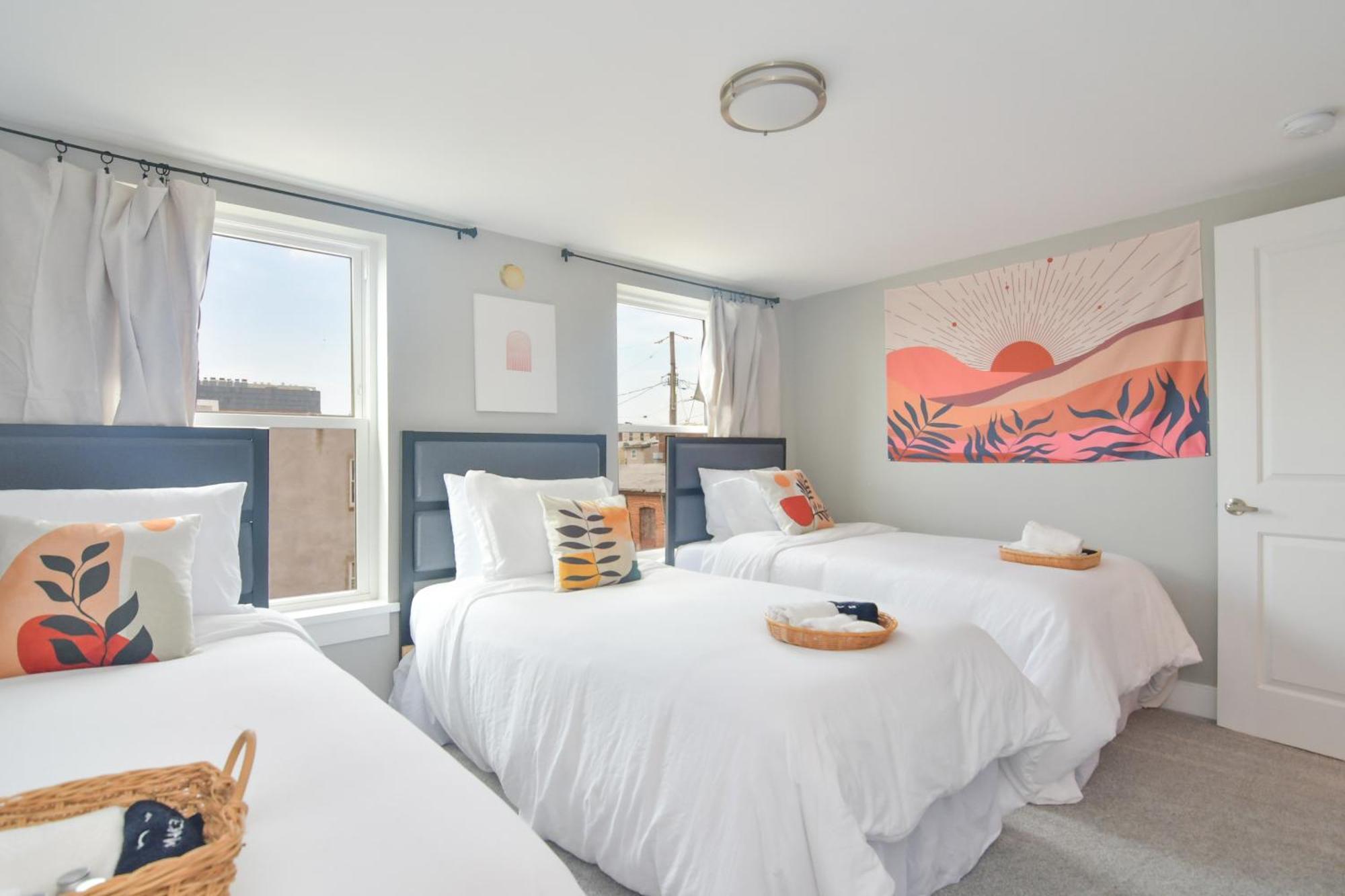 Holiday home Beautiful W/ Rooftop Deck Within A 5 Mintue Walk To Johns Hopkins Hospital Baltimore